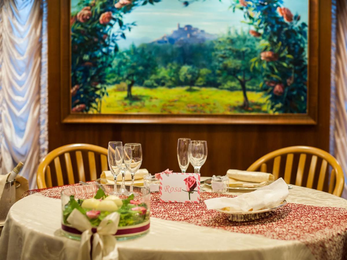 Sunny Palace Hotel Restaurant Prossedi Extérieur photo